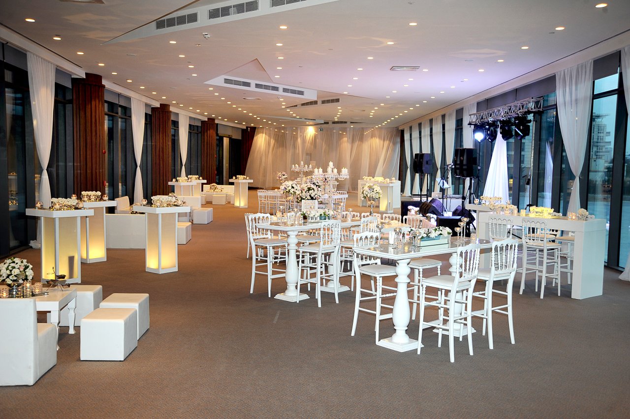 Lounge alanı ve kokteyl düzeni